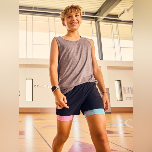 Chubbies Boys The One Leg Two Legs Training Shorts Black Blue Pink Palm Liner XL - Picture 6 of 15